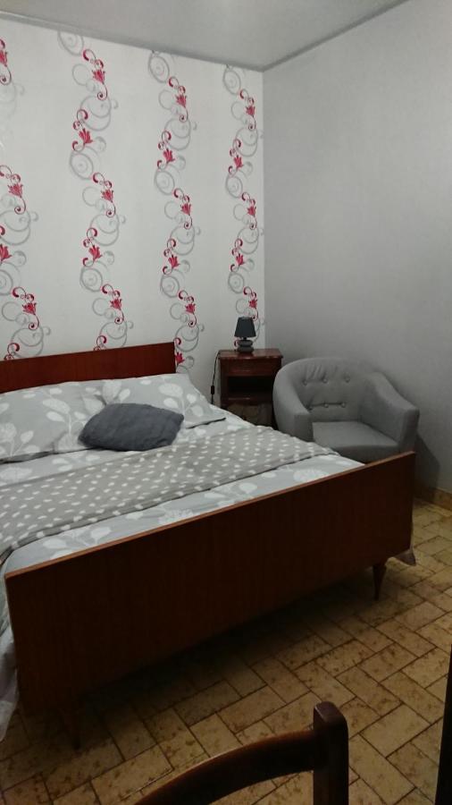 Oldani Apartment Antran Екстериор снимка